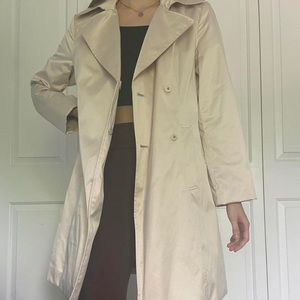 Calvin Klein cream trench coat in women’s size XS